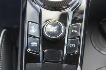 KIA SPORTAGE 1.6L DIESEL GT LINE AWD 2024 MODEL YEAR WHITE COLOR