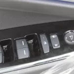 Honda E:NS1 Mid Option RWD 2023 Model Year White Color - Thumbnail 7