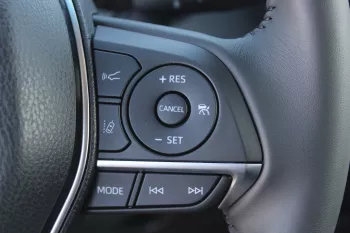 TOYOTA CAMRY GLE 2.5L PETROL FWD 2023 MODEL YEAR CHINESE