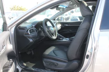 TOYOTA CAMRY GLE 2.5L PETROL FWD 2023 MODEL YEAR CHINESE