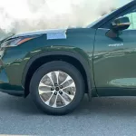 Toyota highlander GLE 2023 Model Year AWD 2.5L - Thumbnail 21