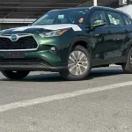 Toyota highlander GLE 2023 Model Year AWD 2.5L - Thumbnail 3