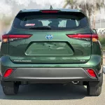 Toyota highlander GLE 2023 Model Year AWD 2.5L - Thumbnail 4