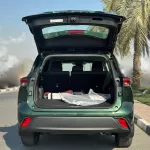 Toyota highlander GLE 2023 Model Year AWD 2.5L - Thumbnail 6