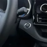 Toyota highlander GLE 2023 Model Year AWD 2.5L - Thumbnail 8