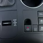 Toyota highlander GLE 2023 Model Year AWD 2.5L - Thumbnail 10