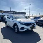 Volkswagen Touareg 3.0L Highline 2021 model Year - Thumbnail 3