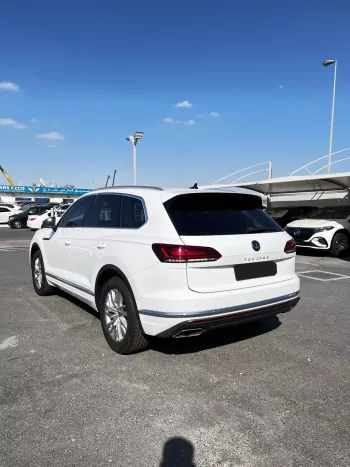 Volkswagen Touareg 3.0L Highline 2021 model Year