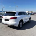 Volkswagen Touareg 3.0L Highline 2021 model Year - Thumbnail 8