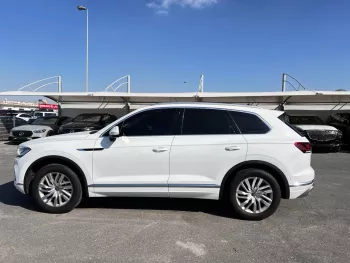 Volkswagen Touareg 3.0L Highline 2021 model Year