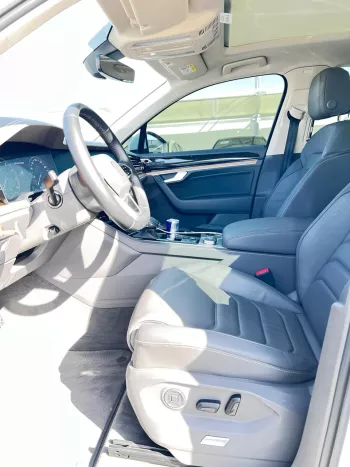 Volkswagen Touareg 3.0L Highline 2021 model Year