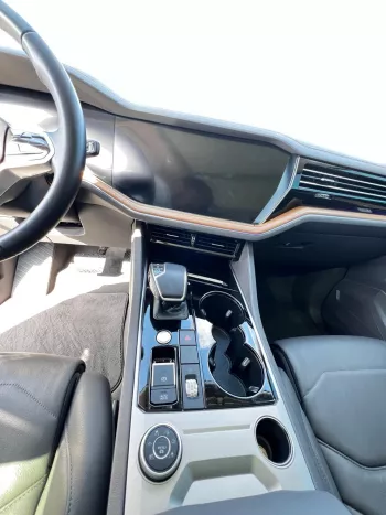 Volkswagen Touareg 3.0L Highline 2021 model Year