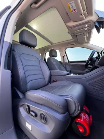 Volkswagen Touareg 3.0L Highline 2021 model Year