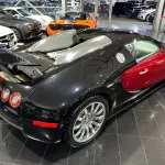Bugatti Veyron GCC Specs Mint Condition 1 out of 10 Full Service History - Thumbnail 8
