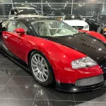 Bugatti Veyron GCC Specs Mint Condition 1 out of 10 Full Service History - Thumbnail 2