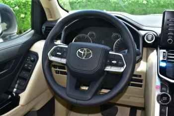 2022 TOYOTA LC 300 XTREAM EDITION GXR V6 3.3 L DIESEL