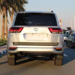 TOYOTA LANDCRUISER 300 3.3L DIESEL VXR 2023 MODEL YEAR SILVER COLOR - Thumbnail 5