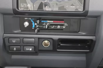 TOYOTA LANDCRUISER 78 2023 MODEL YEAR 4.5L V8 DIESEL 9 SEATER TROOP C