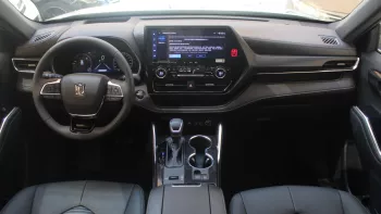 Toyota Crown Kluger 2.5L Prestige edition 2023 model Year 