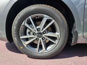 KIA CERATO FULL OPTION 1.6L PETROL FWD 2024 MODEL YEAR SILVER