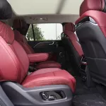Hongqi E-HS9 6 2024 Model Year White Color - Thumbnail 16