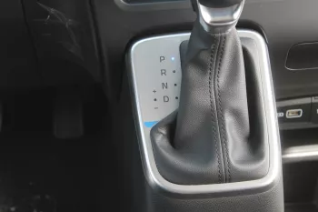  HYUNDAI STARIA 3.5L AT PETROL 2024 Model Year Amazon Grey 
