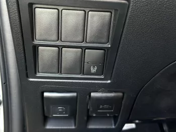 Toyota Hilux 2.7L Petrol Push Start 4wd 2024 Model Year 