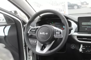 KIA K3 (CERATO) 1.5L PETROL 2022 MODEL YEAR WHITE