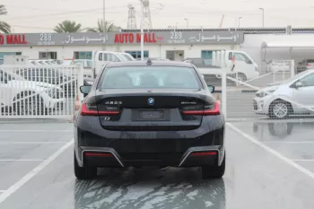 BMW i3 eDRIVE 2024 MODEL YEAR LONGE RANGE ELECTRIC CAR