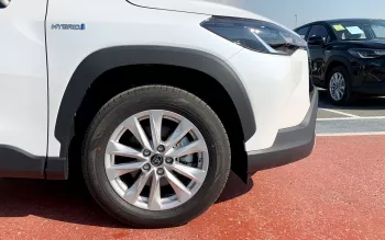 Toyota Corolla Cross 2.0L Hybrid 2WD 2023 Model Year Chinese