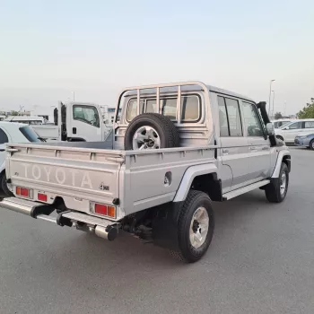 Toyota Land Cruiser LC-79 4.5L V8 2022 Model Year Full Option