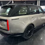 Range Rover Vogue First Edition 2022 Model Year Al Tayer Warranty and Service Contract - Thumbnail 4
