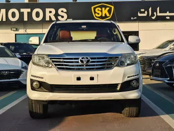  TOYOTA FORTUNER SR5 PREMIUM MID OPTION 2.7L V4 4WD WHITE 2013 MODEL YEAR 