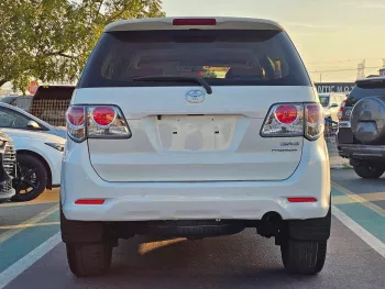  TOYOTA FORTUNER SR5 PREMIUM MID OPTION 2.7L V4 4WD WHITE 2013 MODEL YEAR 