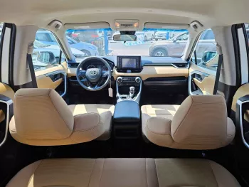 TOYOTA RAV4 LE MID OPTION 2.5L V4 WHITE 2021 MODEL YEAR 