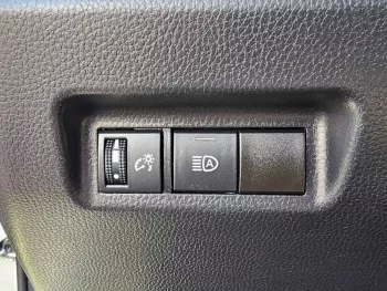 TOYOTA RAV4 LE MID OPTION 2.5L V4 WHITE 2021 MODEL YEAR 