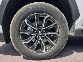 TOYOTA RAV4 LE MID OPTION 2.5L V4 WHITE 2021 MODEL YEAR 