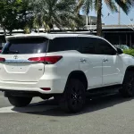 TOYOTA FORTUNER GXR FULL OPTION 4.0L V6 4WD WHITE 2019 MODEL YEAR  - Thumbnail 4