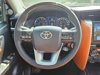 TOYOTA FORTUNER GXR FULL OPTION 4.0L V6 4WD WHITE 2019 MODEL YEAR 