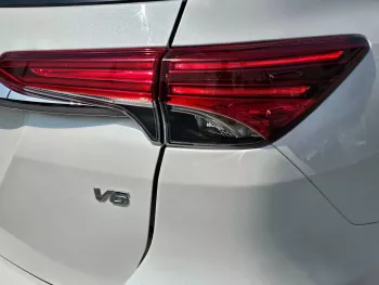 TOYOTA FORTUNER GXR FULL OPTION 4.0L V6 4WD WHITE 2019 MODEL YEAR 