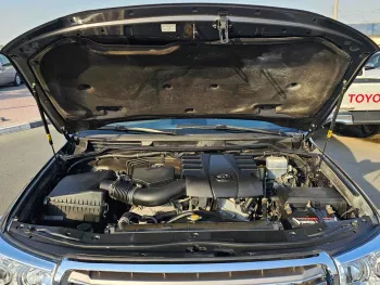 TOYOTA LANDCRUISER GXR SUNROOF FULL OPTION  4.0L V6 4WD GRAY 2015 MODEL YEAR 