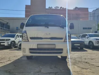 Kia K2700 2.5L DIESEL KING CAB 2023 MODEL YEAR
