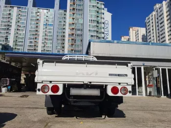 Kia K2700 2.5L DIESEL KING CAB 2023 MODEL YEAR