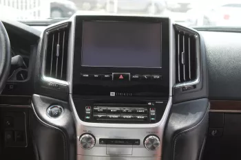 TOYOTA LAND CRUISER VX.R 5.7L PETROL V8 2017 MODEL YEAR AL FUTTAIM