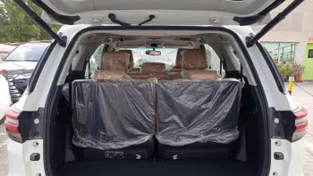 TOYOTA FORTUNER 4.0L V6 PETROL FULL OPTION 2024 MODEL YEAR WHITE COLOR