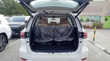 TOYOTA FORTUNER 4.0L V6 PETROL FULL OPTION 2024 MODEL YEAR WHITE COLOR