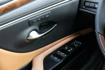 Lexus ES 350 2.5L Petrol FWD 2024 Model Year