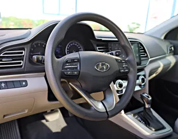 HYUNDAI ELANTRA 2020 MODEL YEAR 1.6L SINGLE OWNER ACCIDENT FREE GOOD CONDITION