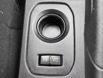  RENAULT DUSTER MID OPTION 2.0L V4 GOLDEN 2020 MODEL YEAR