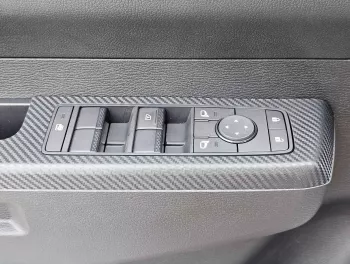 MITSUBISHI L200 DOUBLE CABIN 2.4L DIESEL 2024 MODEL YEAR 